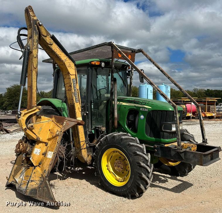 image for item OG9173 2009 John Deere 6330  MFWD tractor