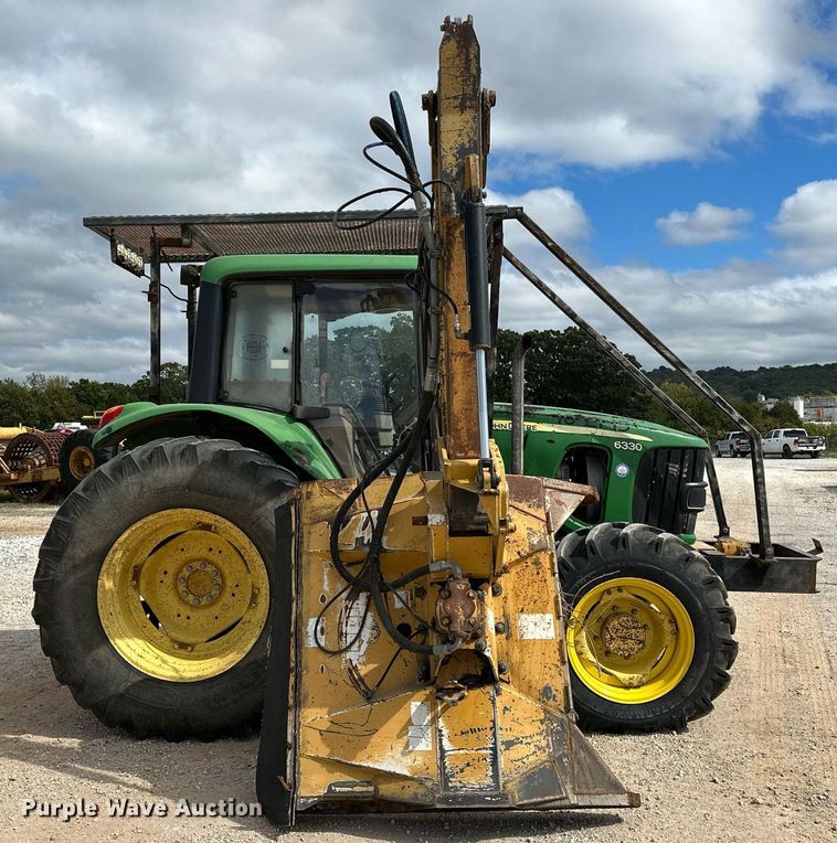 image for item OG9173 2009 John Deere 6330  MFWD tractor