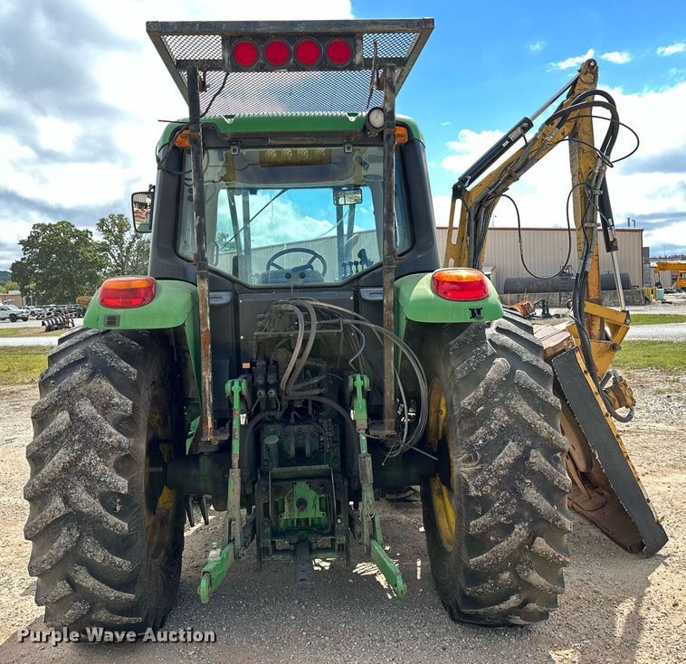 image for item OG9173 2009 John Deere 6330  MFWD tractor