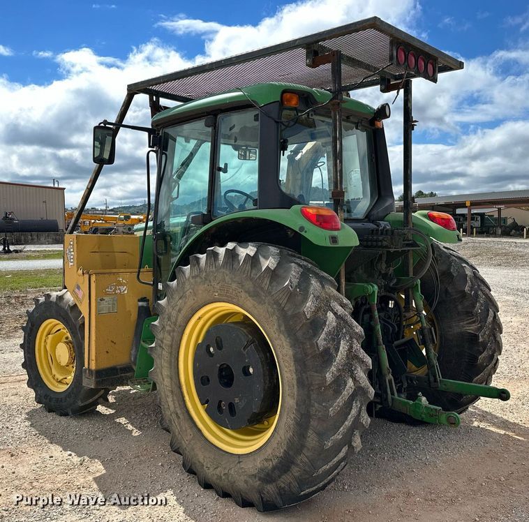 image for item OG9173 2009 John Deere 6330  MFWD tractor