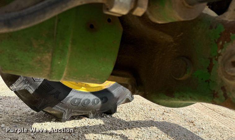 image for item OG9173 2009 John Deere 6330  MFWD tractor