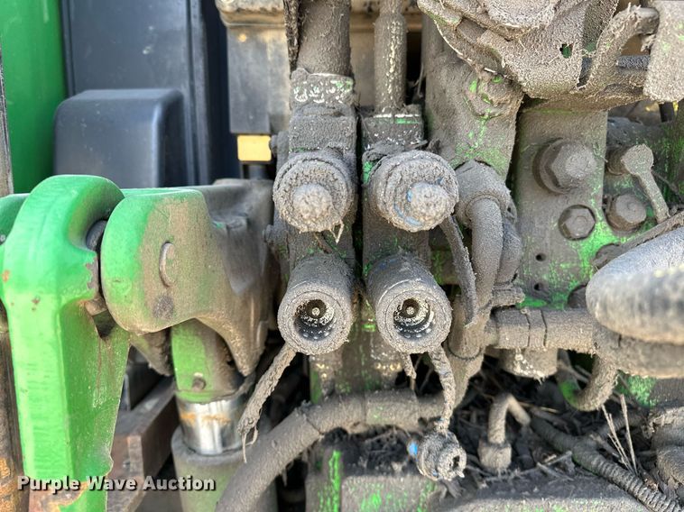 image for item OG9173 2009 John Deere 6330  MFWD tractor