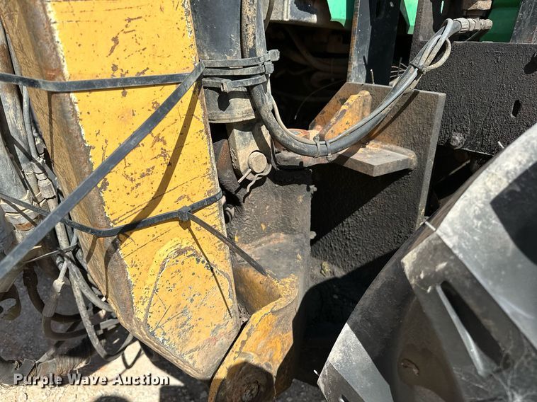 image for item OG9173 2009 John Deere 6330  MFWD tractor