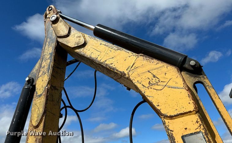 image for item OG9173 2009 John Deere 6330  MFWD tractor