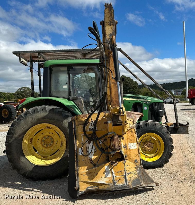 image for item OG9173 2009 John Deere 6330  MFWD tractor