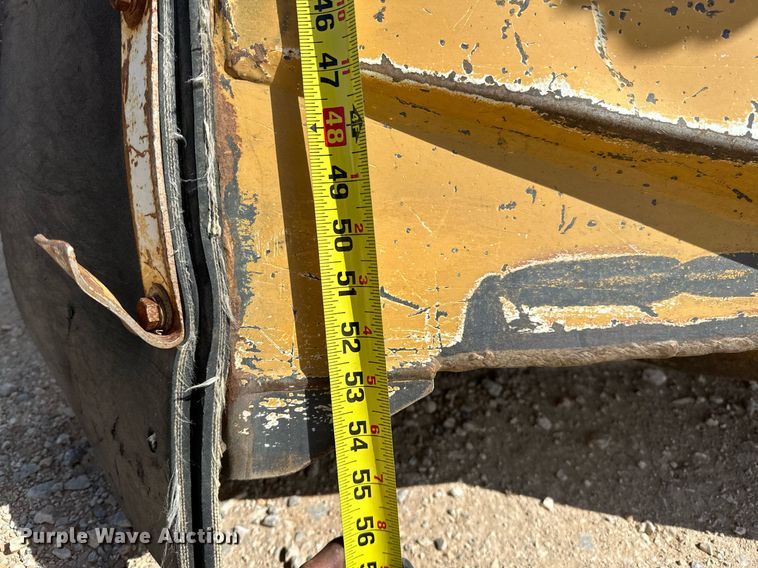 image for item OG9173 2009 John Deere 6330  MFWD tractor