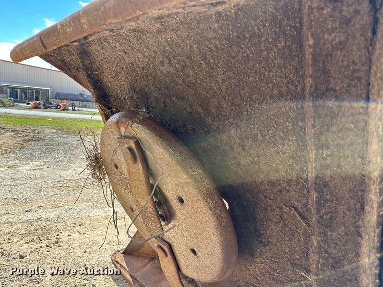 image for item OG9173 2009 John Deere 6330  MFWD tractor