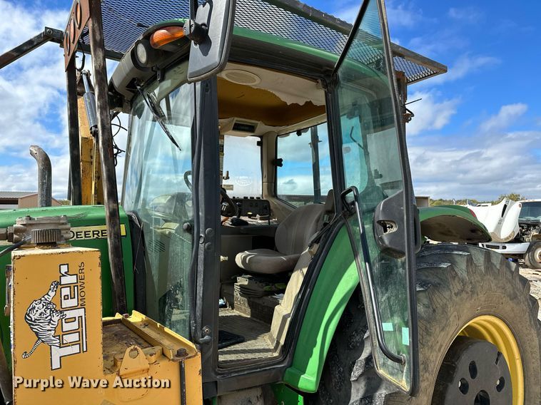 image for item OG9173 2009 John Deere 6330  MFWD tractor