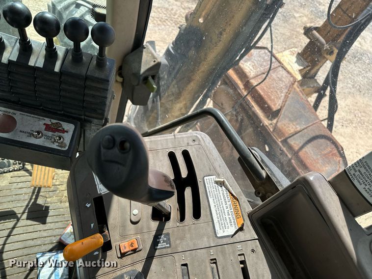 image for item OG9173 2009 John Deere 6330  MFWD tractor