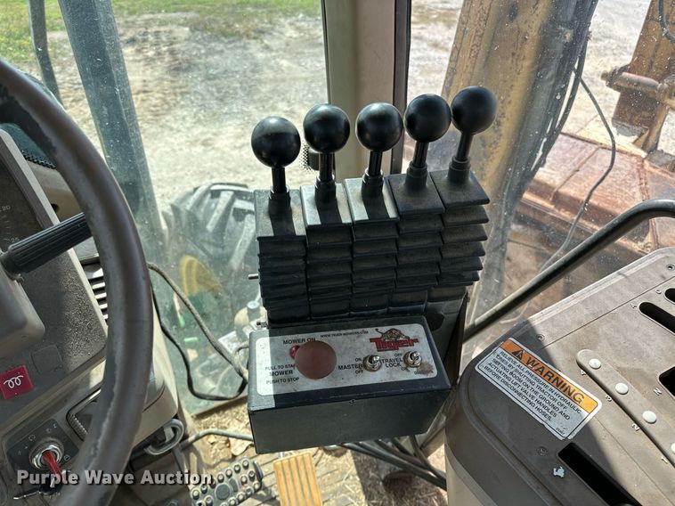 image for item OG9173 2009 John Deere 6330  MFWD tractor