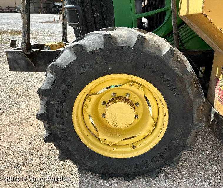 image for item OG9173 2009 John Deere 6330  MFWD tractor