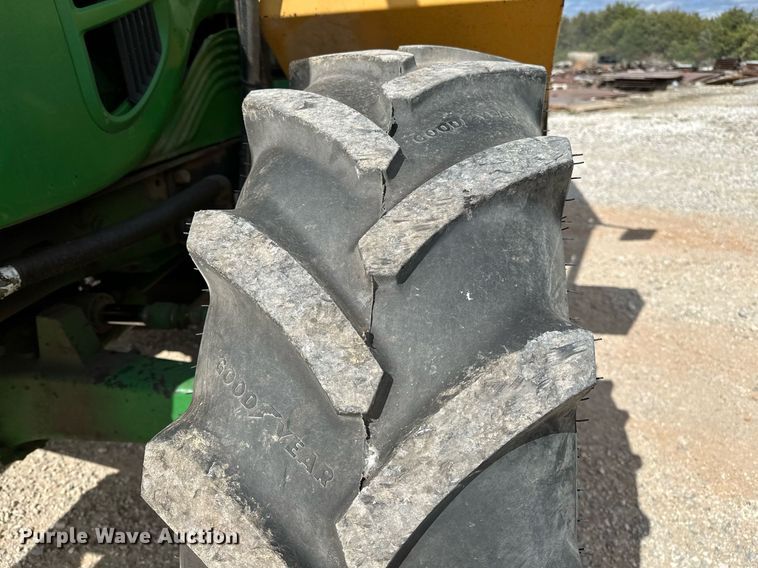 image for item OG9173 2009 John Deere 6330  MFWD tractor