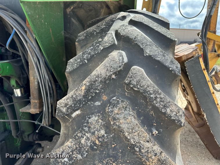 image for item OG9173 2009 John Deere 6330  MFWD tractor