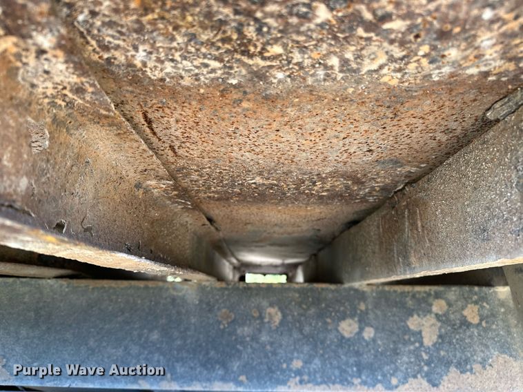 image for item OG9183 2003 International 4300  crane truck