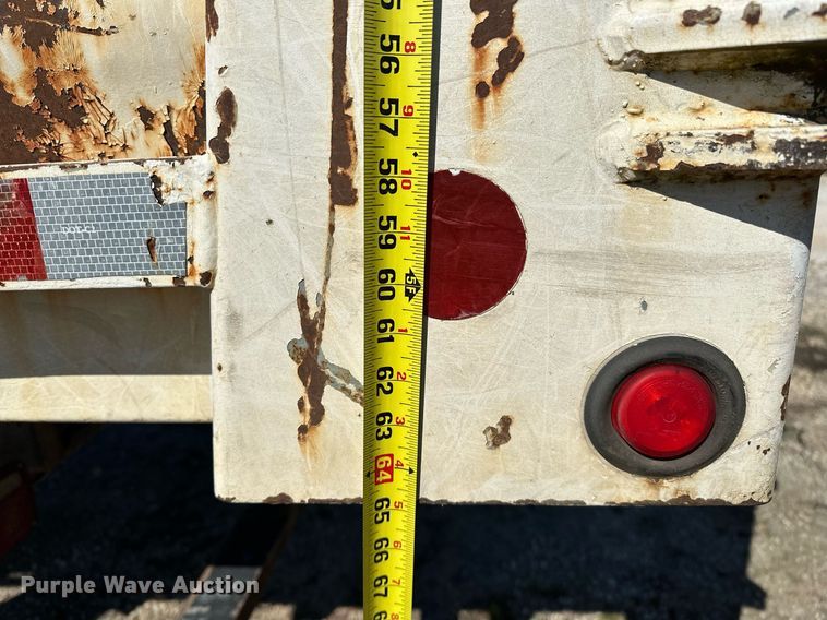 image for item OG9183 2003 International 4300  crane truck