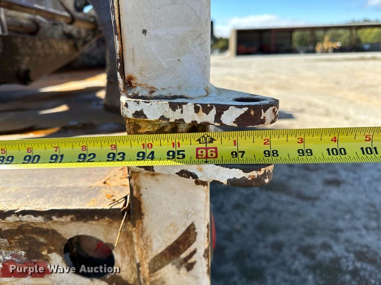 image for item OG9183 2003 International 4300  crane truck