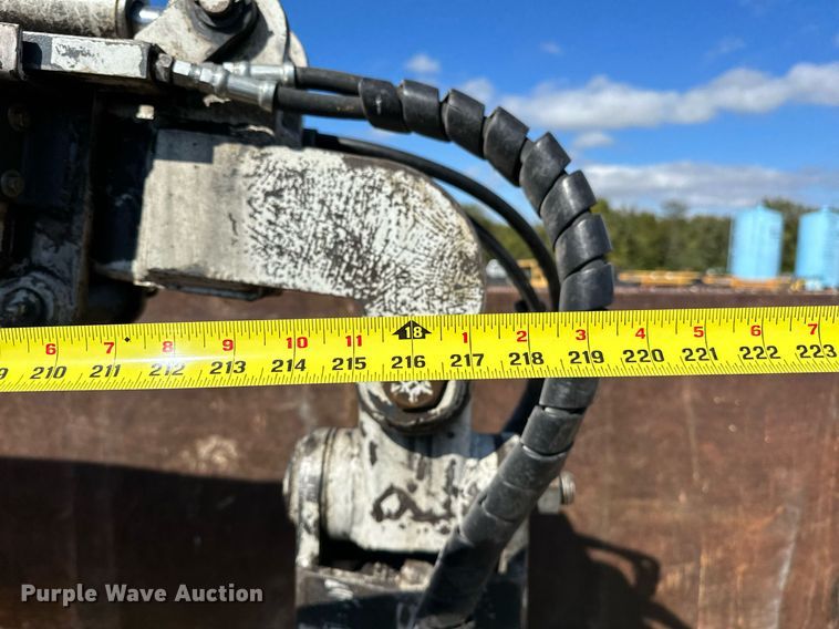 image for item OG9183 2003 International 4300  crane truck