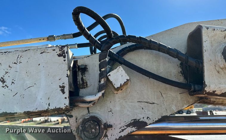 image for item OG9183 2003 International 4300  crane truck