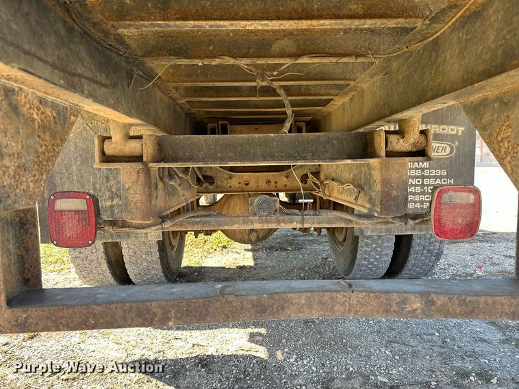 image for item OG9183 2003 International 4300  crane truck