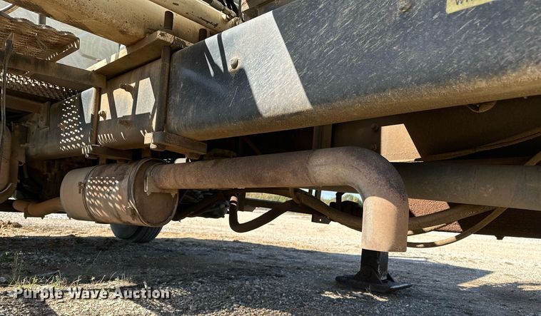 image for item OG9183 2003 International 4300  crane truck