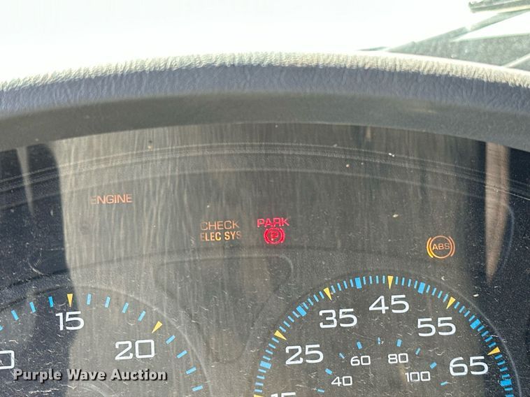 image for item OG9183 2003 International 4300  crane truck