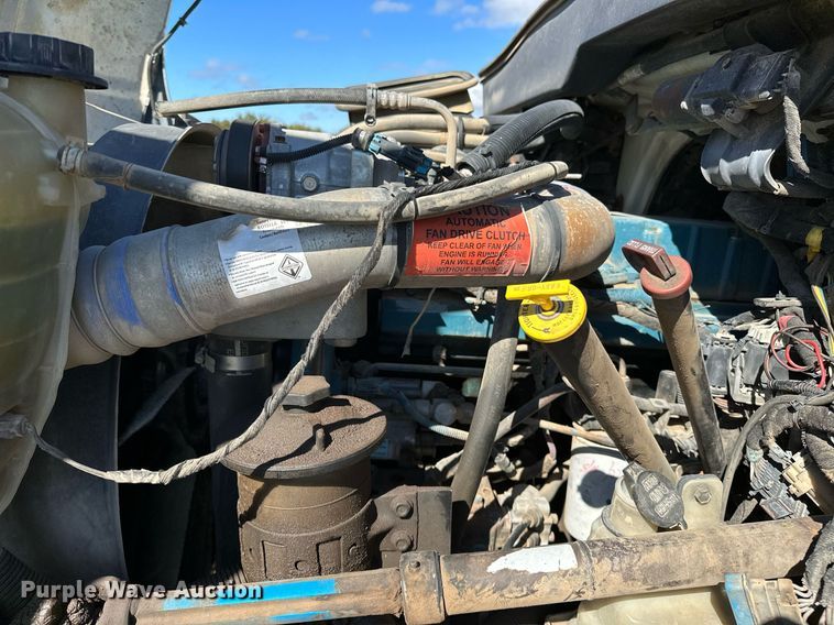 image for item OG9183 2003 International 4300  crane truck