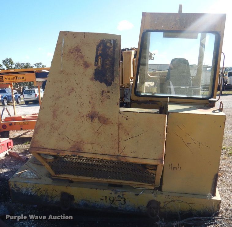 image for item OG9185 1979 Caterpillar 613B  grid roller