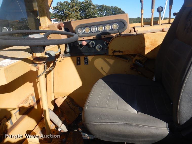 image for item OG9185 1979 Caterpillar 613B  grid roller