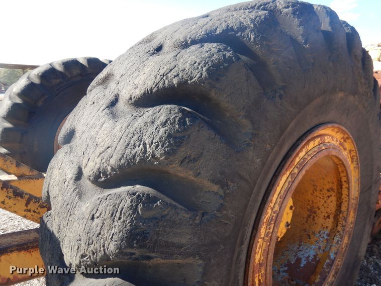 image for item OG9185 1979 Caterpillar 613B  grid roller