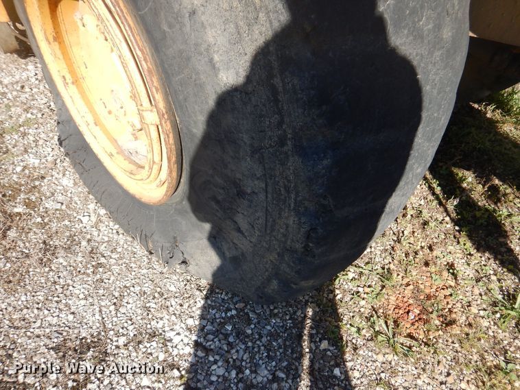 image for item OG9185 1979 Caterpillar 613B  grid roller