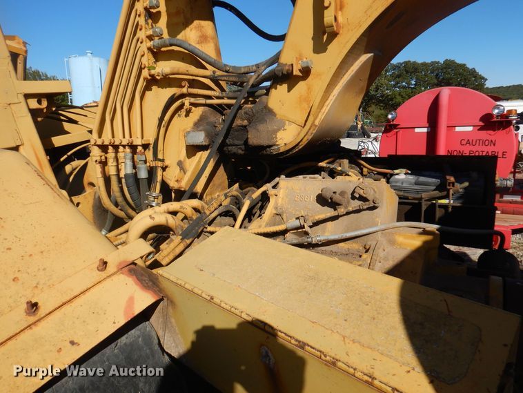 image for item OG9185 1979 Caterpillar 613B  grid roller