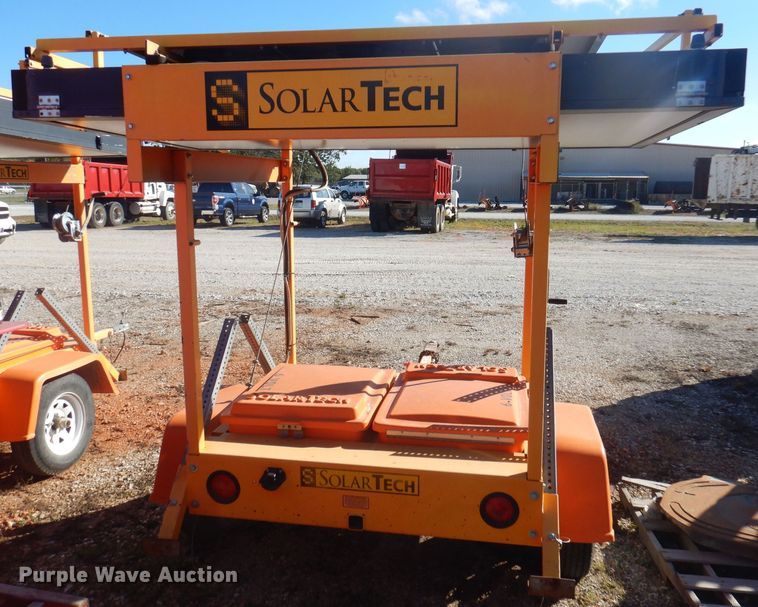 image for item OG9186 2003 Solartech Silent Messenger II  message board trailer