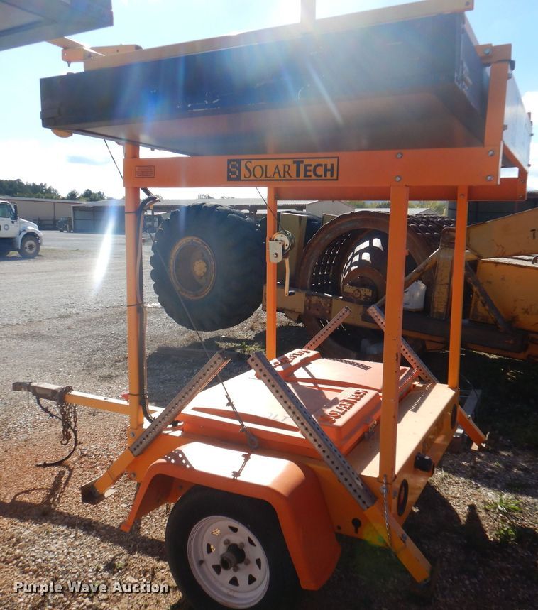 image for item OG9186 2003 Solartech Silent Messenger II  message board trailer