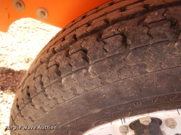 image for item OG9186 2003 Solartech Silent Messenger II  message board trailer