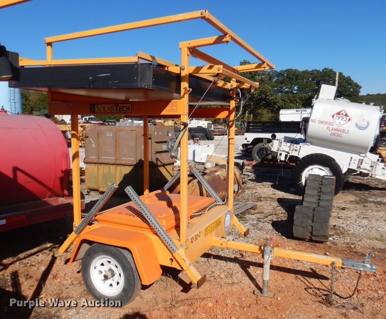 image for item OG9187 2003 Solartech Silent Messenger II  message board trailer