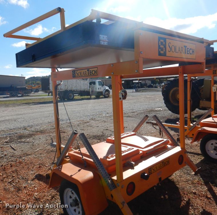 image for item OG9187 2003 Solartech Silent Messenger II  message board trailer