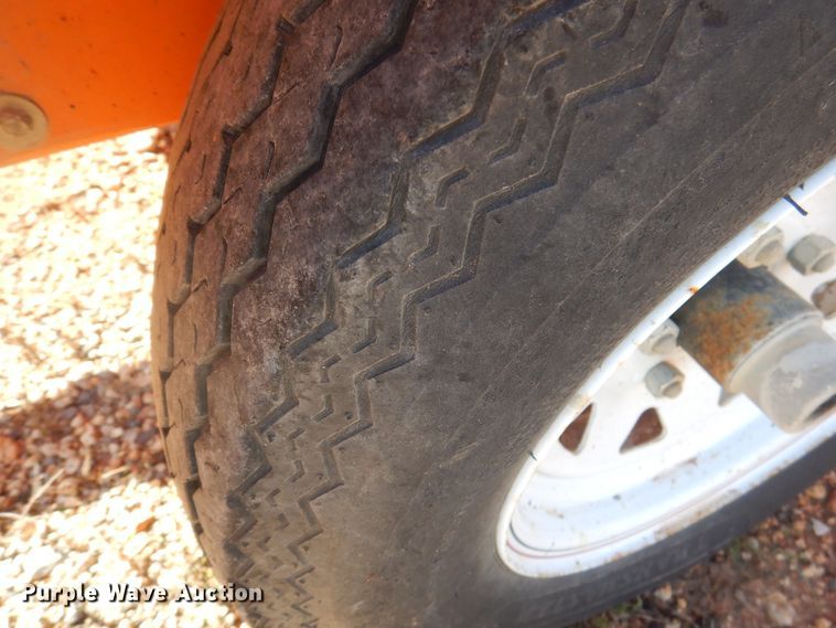 image for item OG9187 2003 Solartech Silent Messenger II  message board trailer