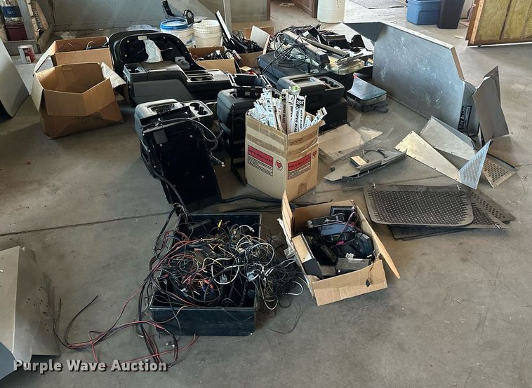 image for item ZA0374 Law enforcement equipment