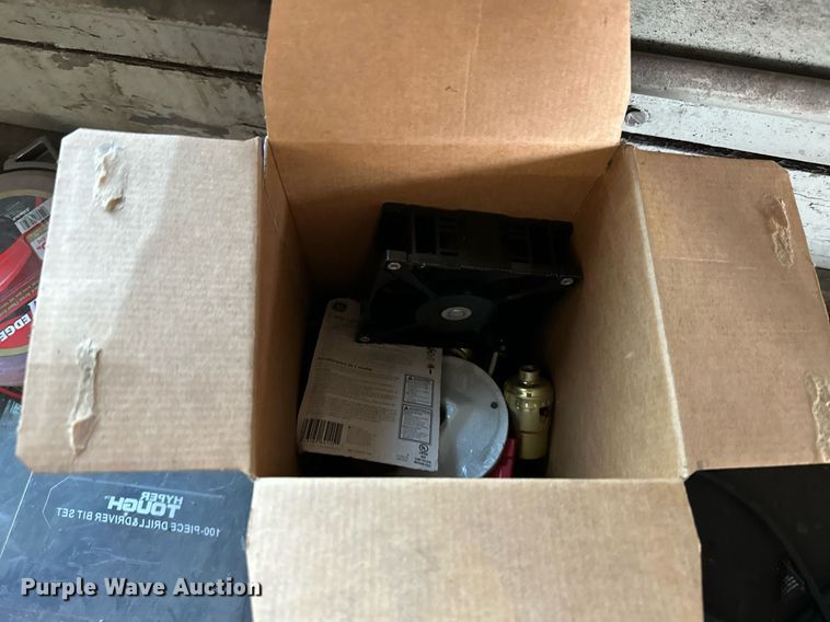 image for item ZA0374 Law enforcement equipment