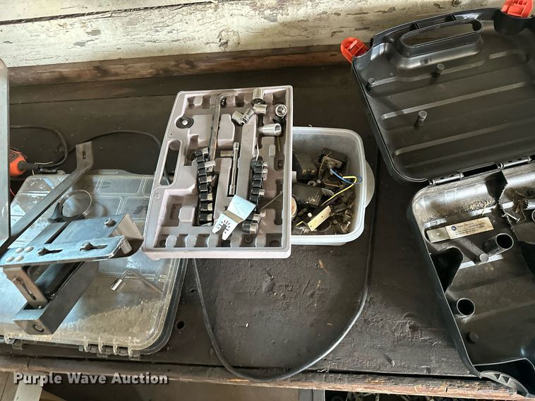 image for item ZA0374 Law enforcement equipment