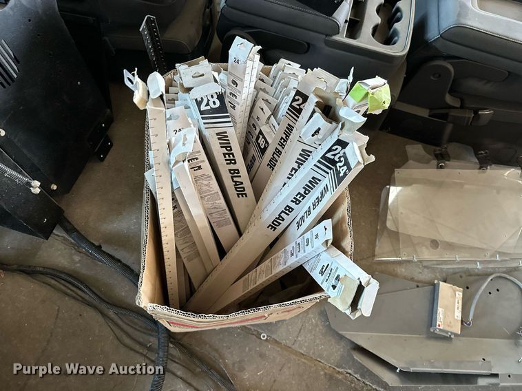 image for item ZA0374 Law enforcement equipment