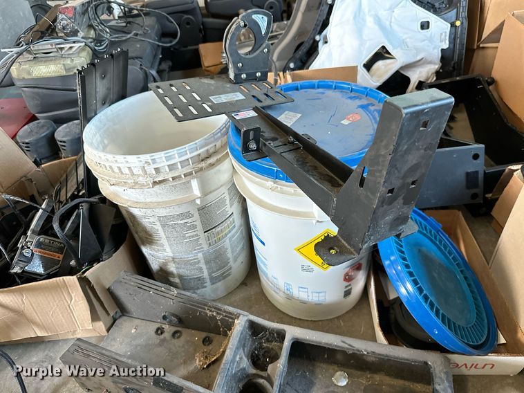 image for item ZA0374 Law enforcement equipment