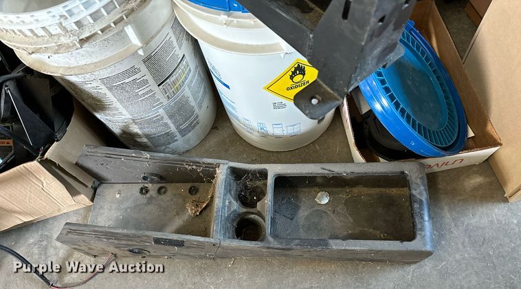 image for item ZA0374 Law enforcement equipment