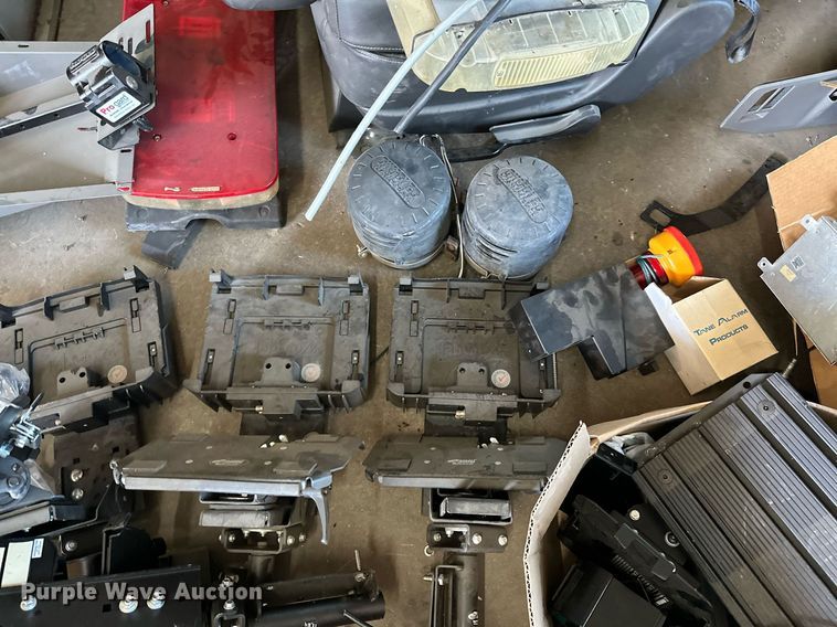 image for item ZA0374 Law enforcement equipment