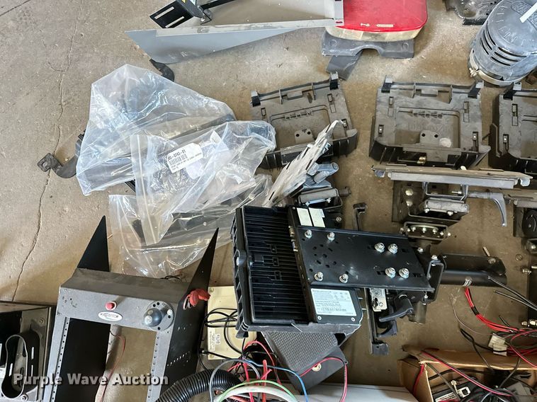 image for item ZA0374 Law enforcement equipment