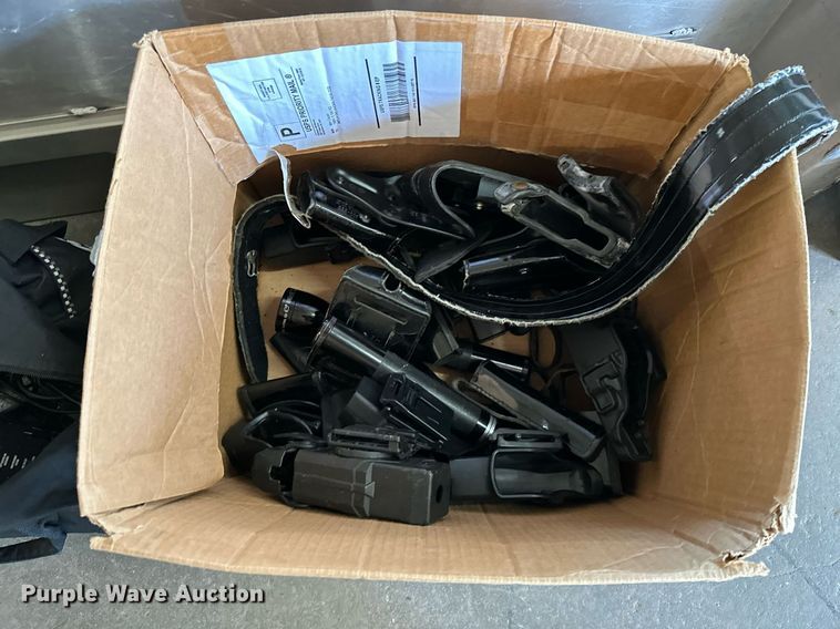 image for item ZA0374 Law enforcement equipment