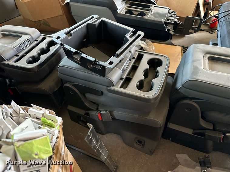 image for item ZA0374 Law enforcement equipment