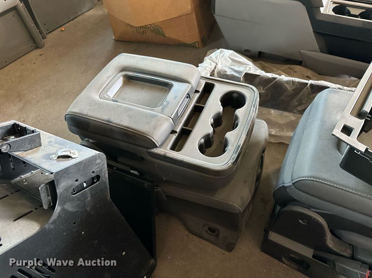 image for item ZA0374 Law enforcement equipment