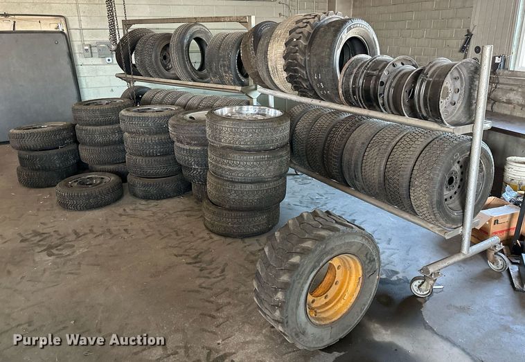image for item ZA0375 Approximately 52 tires
