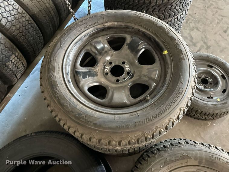 image for item ZA0375 Approximately 52 tires